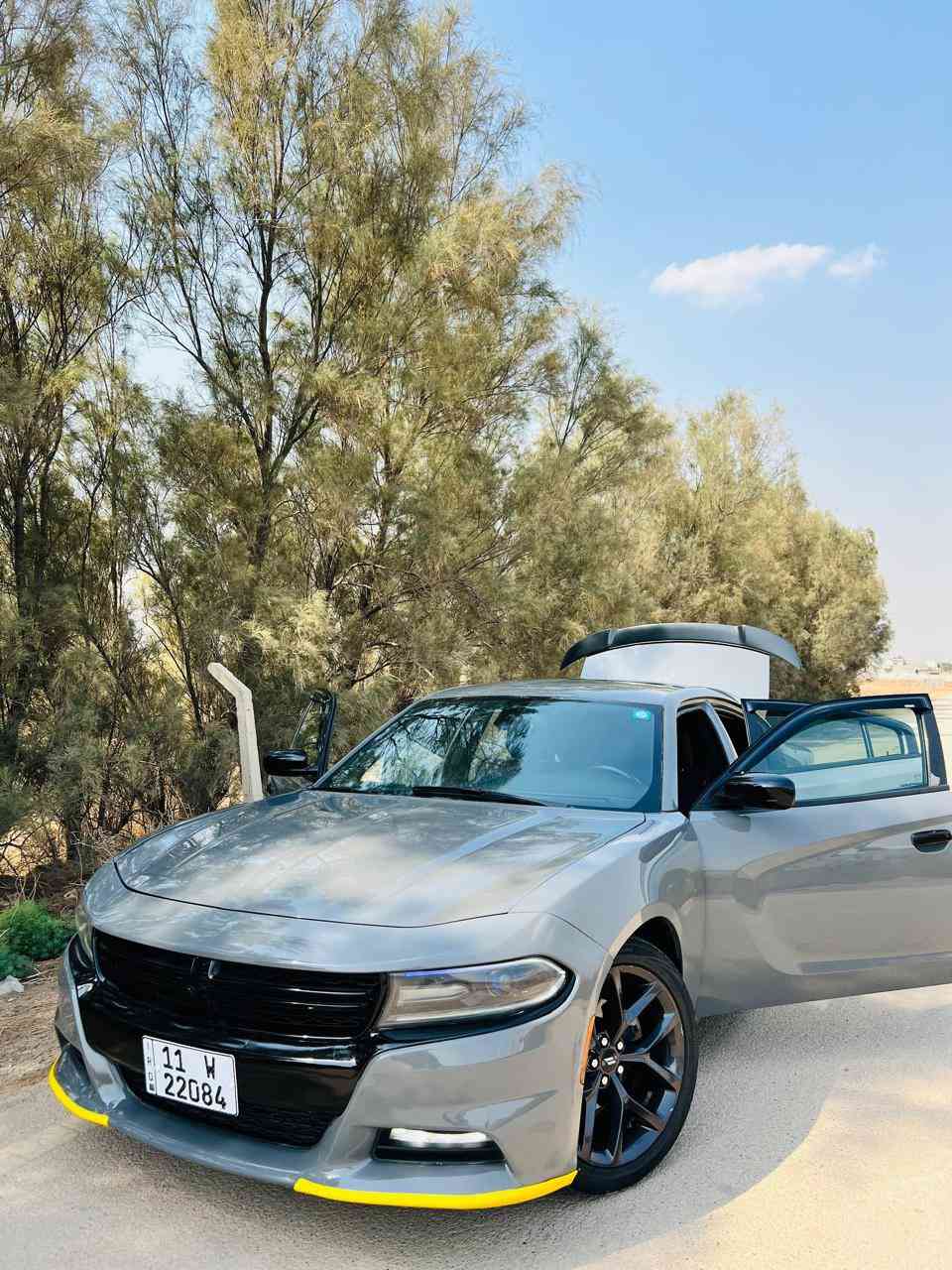 سلام عليكم للبيع جارجر
موديل 2019

رقم بغداد تحويل مباشر 

لون سمنتي مصبوغه حزام 

مكينه 6 سلندر 

مكينه كير صدر كله جديد 

السياره جاهزه من كلشي 

السعر 173 او بيها مجال 

مكاني جسر ديالى تقاتع النهروان 

الاستفسار ***********
