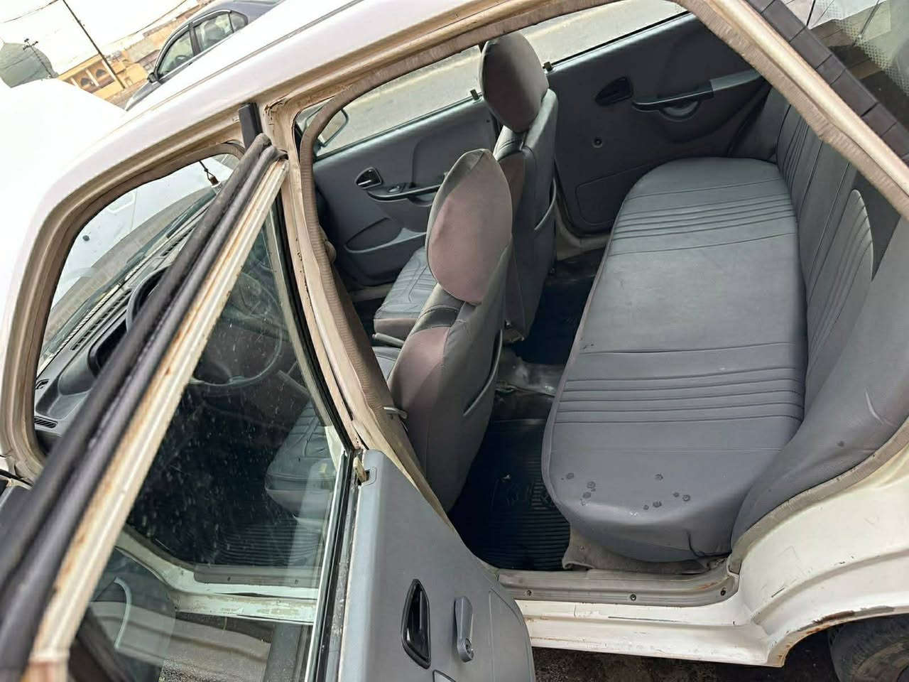 سايبا موديل ٢٠١١ سياره حيل نظيفه 
بس يحتاجلها صبغ بيها هذا السنجار  وشرط الدواخل ولاشاصي كلشي مابيها السياره للاستفسار ***********
