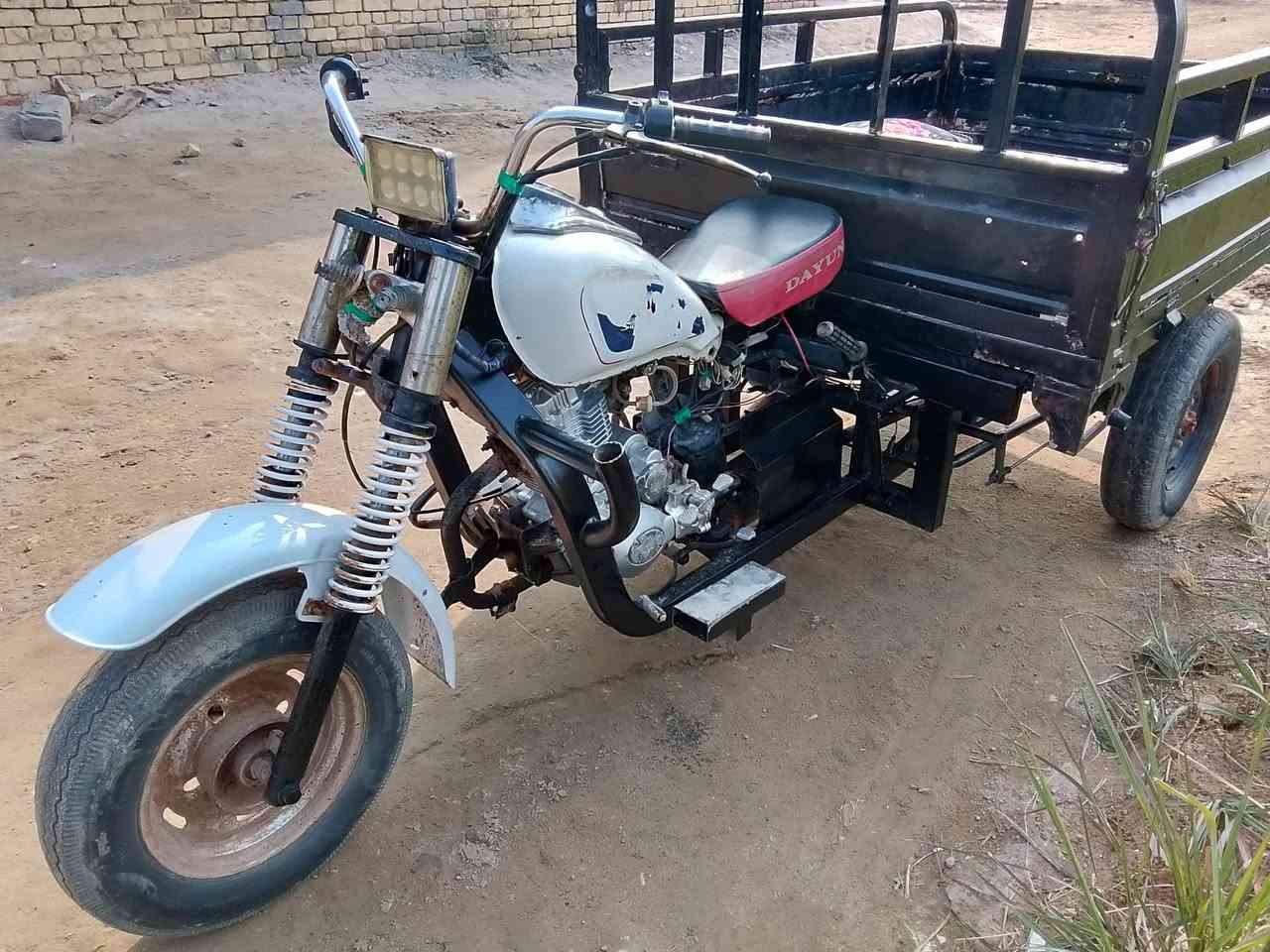 سلام عليكم ستوته اوراق  البيع موديل 2012مكينه ما مفتوحه خير من الله شاصيه مكفول كهربائيات كلها شغاله سعره مليون 200 وبيه مجال الشراي العنوان ناصريه يم حي الصناعي ***********
