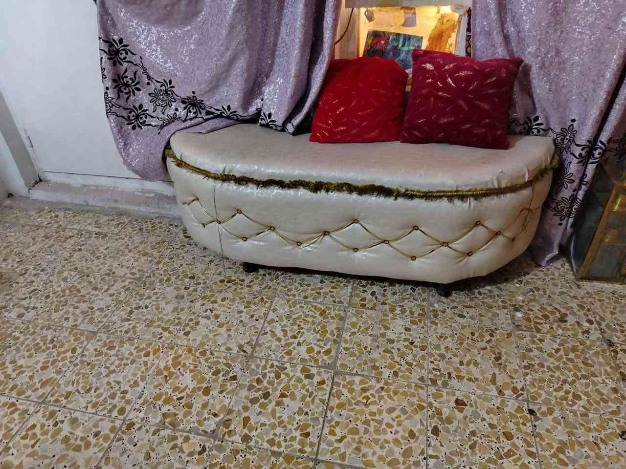 غرفة نوم للبيع صاج عراقي غرفة نظيفه للأخير أمانة الله وبسعر مناسب جدا الاستفسار
***********
