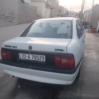 فيكترا • موديل 1990 • بلا عنوان