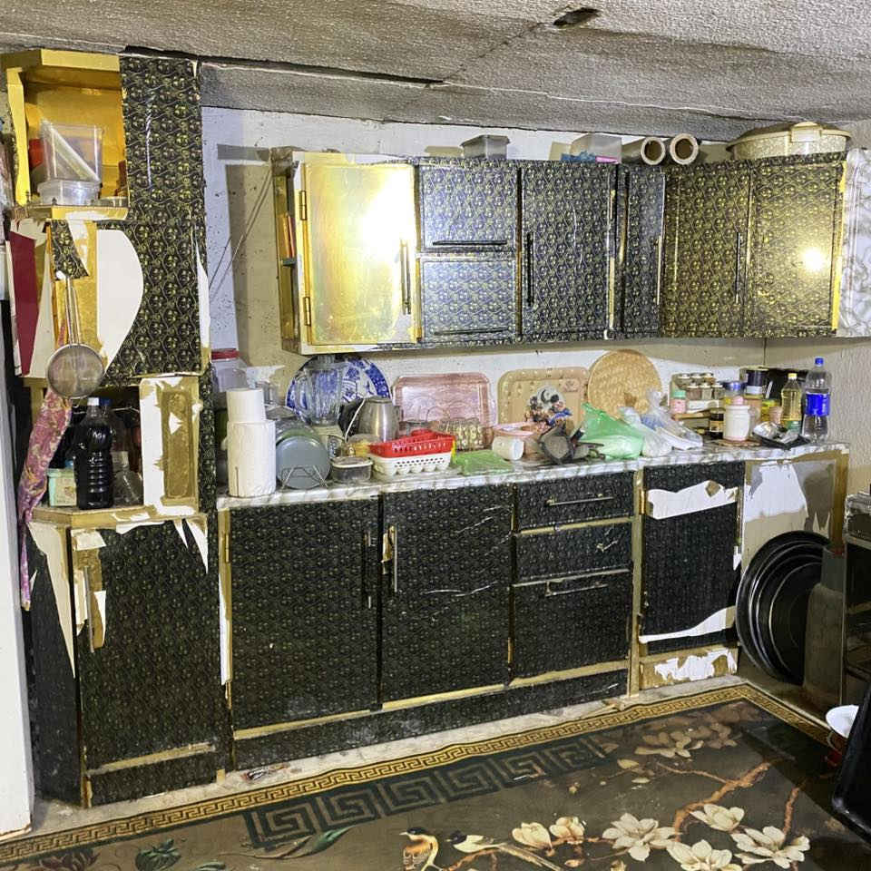 السلام عليكم
كاونتر للبيع وبسعر جدا مناسب وبي مجال 
للتواصل على الرقم 

0773 803 4814
