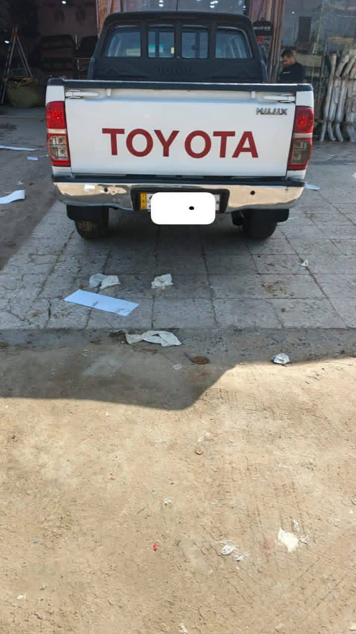 السلام عليكم بيكم فورويل موديل 14 كاز السياره مكفوله ما عدا شي بسيط رقم بصره الماني سنويه 2030 باسمي سعر 170 وبيهه مجال عادي مراوس***********عنوان بصرة
