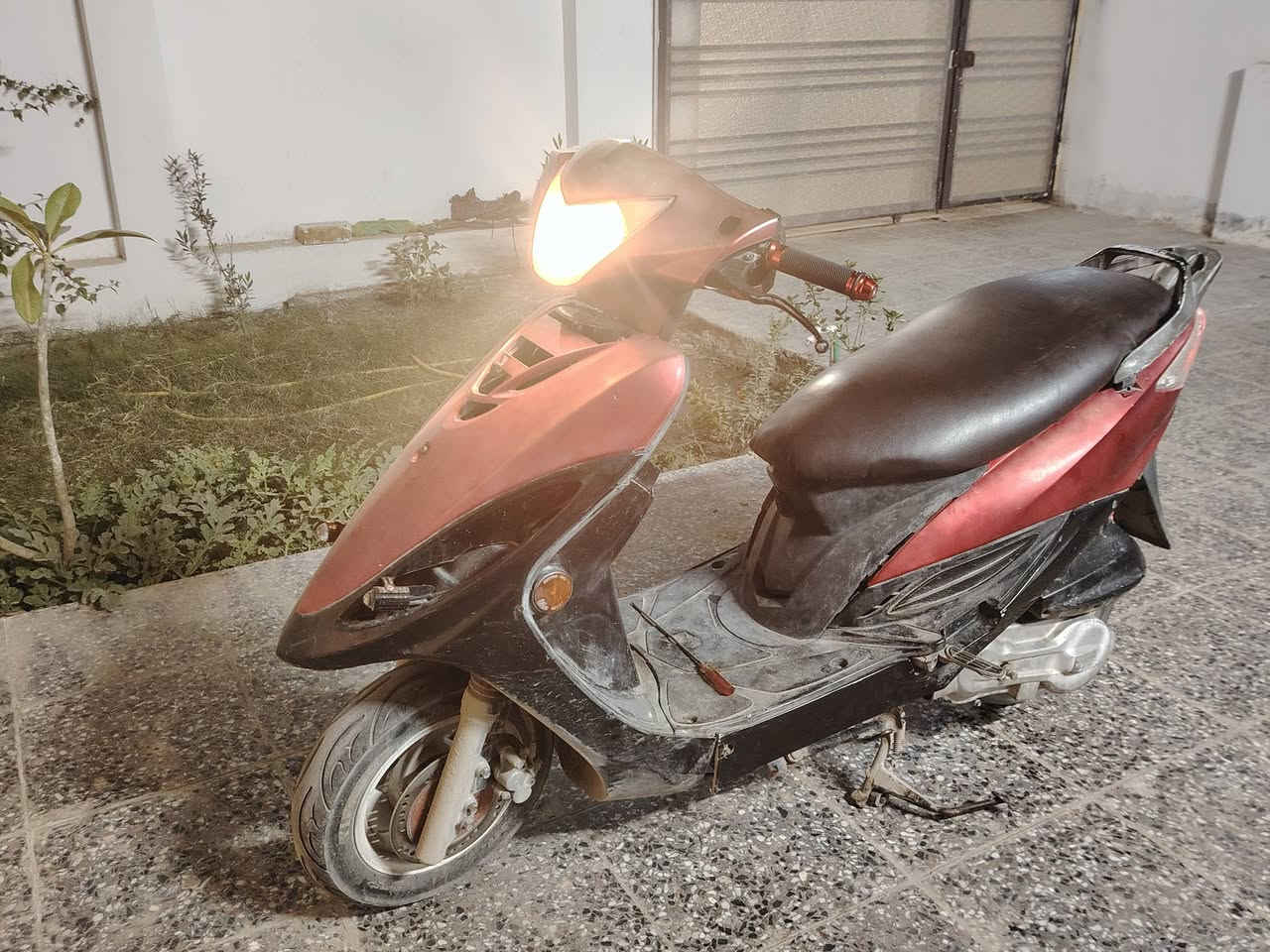 السلام عليكم
دراجة كامكو جي 4 دراجة مرتبة مكينة ما مفتوحة كابريتر اصلية كلجات قبل اسبوع مبدلة ونضيفة للبيع فقط السعر: 350 قفل. 

الرقم: ***********
