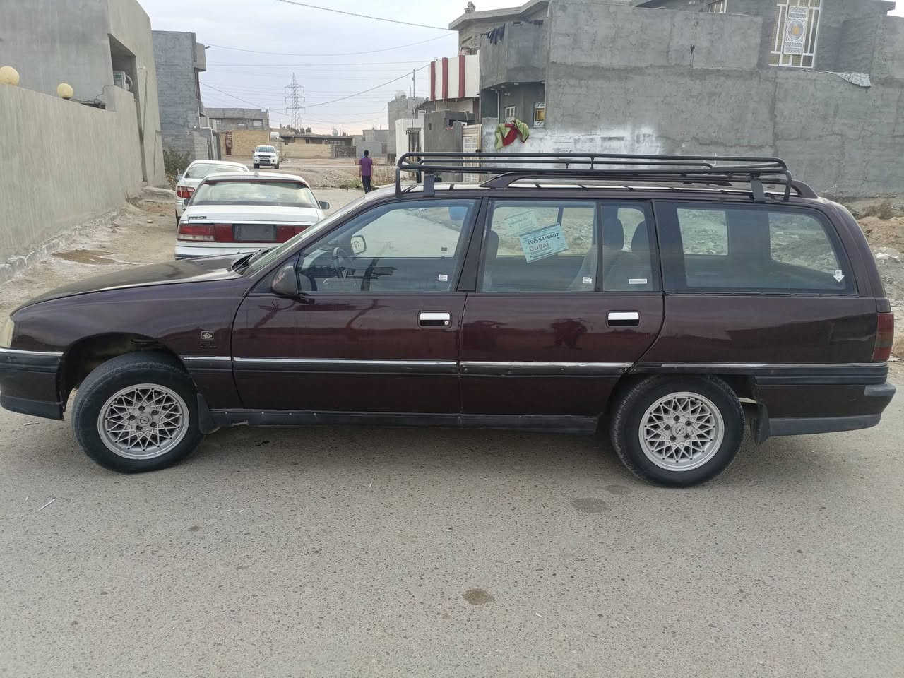 اوبل اوميكا ستيشن 1991
السياره نضيفه معمره جديد 

كير محرك مكفول 

مصبوغه عام أثر جراد بدون ضربه وبدون خياس

كهربائيات فول نقص كلوب مابيها 

 #هزه_جديده_رقم_دولي

السياره باسمي تحويل مباشر 

السعر 33$ بيه مجال بسيط 👋

***********
