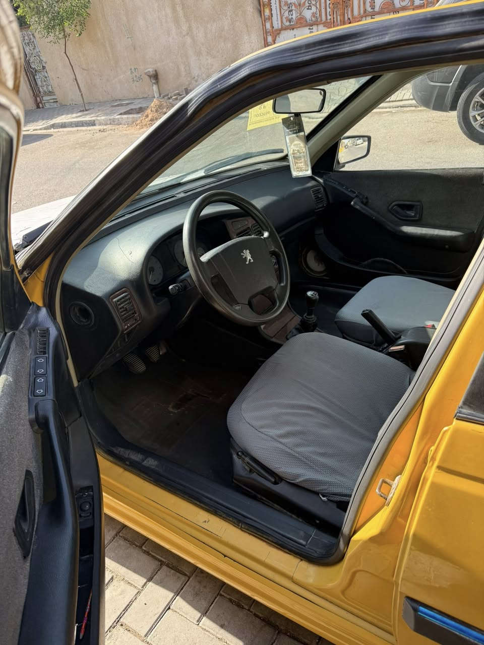 السلام عليكم
بيجو بارص مديل 2015 للبيع

رقم ميسان راعيها موجود 

مكينة كير مكفولات

السعر: 33 ورقة قفلها

***********

مكاني بصرة
