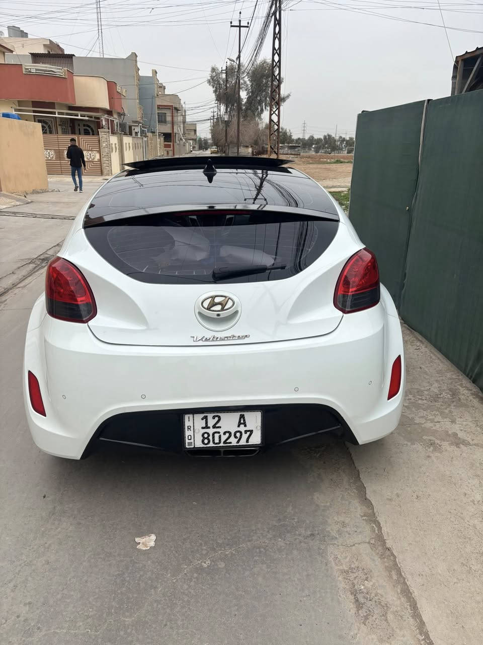 السلام عليكم
ڤولستر للبيع موديل 2013 
 صبغ دوسات فقط مكينه 16 شرط جديده كير اوتو بصمه 
تشغيل عن بعد 
بصمة ابواب 
كشنات جلد 
هيتر كشن 
بانوراما 
تبريد ثلج تدفئه نار 
رقم هزه سنويه كلو جديد شرط التحويل
سياره جاهزه من كل النواحي 
سعرها 95 
مكانها حي الوحده 
***********
