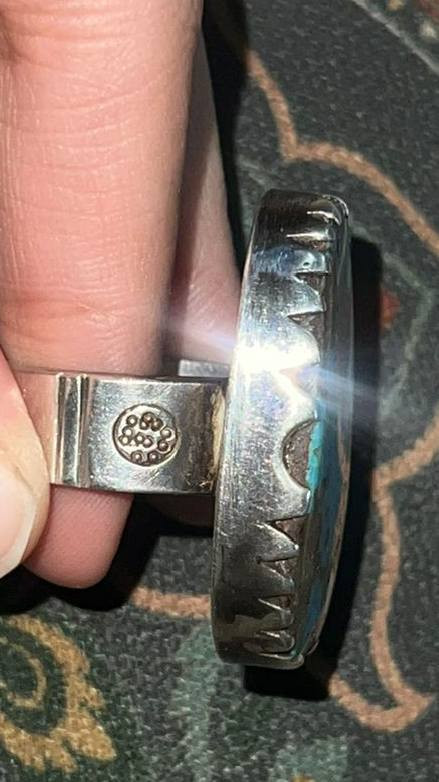 فيروزي نيشابوري للبيع قديم 
***********
