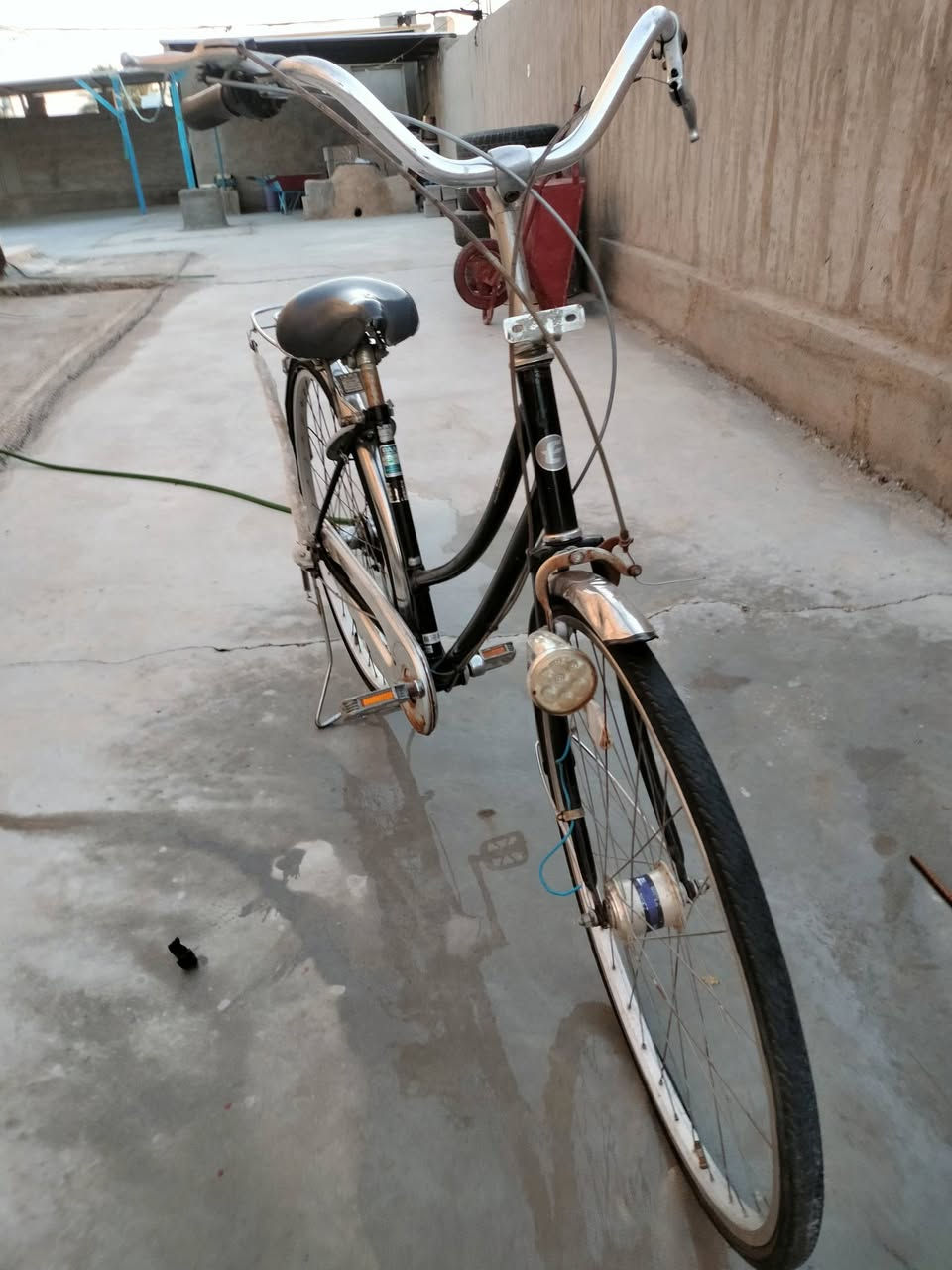 السلام عليكم  باسكل جديد كلش ومرتب وحجم 27 مو تجاري تره الباسكل ياباني وكلش نضيف عوزه قراض قليله الباسكل سعره 85وبي مجال الطيبين


**إذا كنت صاحب هذا الإعلان وتريد حذفه لأي سبب، رجاءا أرسل رسالة إلى الدعم الفني**