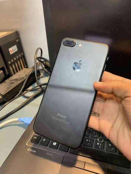 ٧ بلص
ذاكره ٢٥٦

بطاريه ١٠٠ 

مبدل باتري فقط 

نموذج M

كله نورمال البصمه شغاله

سعره ١٢٥

***********
