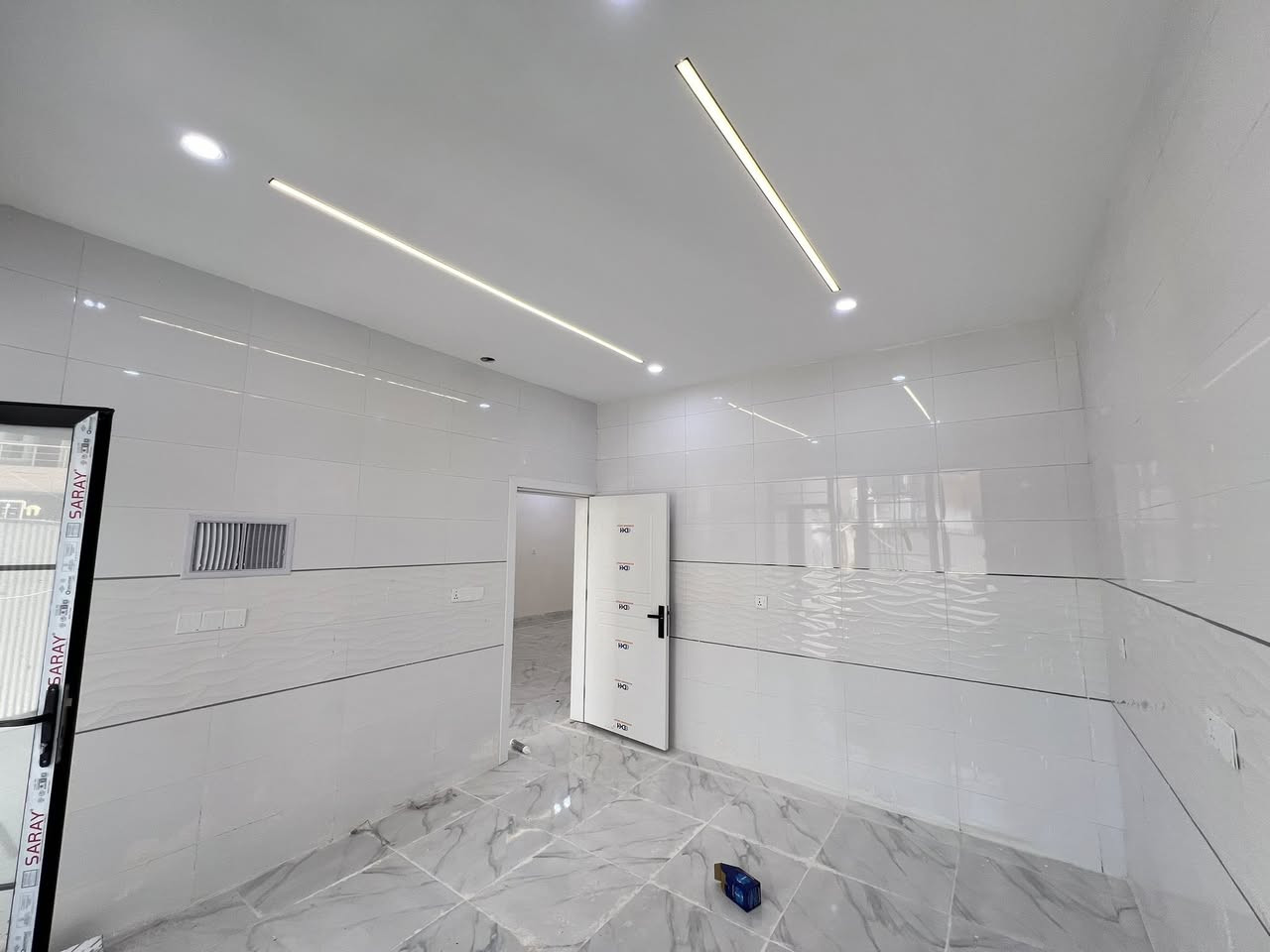 💥🎯#نرخی گونجاوە  ||#سعر مناسب VIP   
🏦#خانوو  تاپۆ   🌲 🌲 || لەموقیعی باش || فول كوالێتی || بۆفرۆشتن 
🌍#شوێن || هەولێر || گەڕەکی 92 زانكوو  ||نزيك شةقام 100متري
🧱#ڕووبەری||    133 متر مربع 🌲    
🗄#پێک هاتوەلە||  4 ژوری نوستن مطبخ  وطبخ عمل و 2 هۆل و   2 حمام   بیتونە ژوري ميوان
💰#نـــرخ
📠#بۆ پەیوەندی کردن
📴فایبر واتساب***********
📴اسيا***********
ـــــــــــــــــــــــــــــــــــــــــــــــــــــــــــــــــــــــــــــ
🏦#بيت_133متر_مربع____طابوو__  🌲🌲  ||موقع ممیز  || فول موصفات   || للبیع قريب صادين #كةركوك 
 🌍#الموقع ||  اربیل|| حي 92 زانكوو | 
🧱#المساحة || 133 متر مربع     
🗄#یتکون بیت || 4 غرفة نوم مطبخ  مطبخ عمل و استقبال ۲ صاله  و 3 حمام بیتونە  
💰#الســعر وةرقة و بيها مجال  
📠#للاستفسار اتصلوا ........
📴فایبر واتساب***********
📴*********** اسيا

📞للتواصل
📸 السعر والصورة متوفرة على قناتنا الرسمية في التليكرام 👇
🔗 https://t.me/bashdarsleman445
تابعنا الان وشوف احدث العقارات يوميا ع الصفحه الرسميه في فيسبوك
🔗https://www.facebook.com/share/1HPVCGBVGS/?mibextid=wwXIfr

📞 تواصل مباشر واتساب أو اتصال:
📱 ***********
📱 ***********

#عقارات_اربيل #شقق_للبيع_اربيل #بيو_لبيع_اربيل  #فلل_للبيع_اربيل #مجمعات_سكنية_اربيل
 #عقارات_كردستان  
#استثمار_عقاري_اربيل #عقارات_بغداد_سليمانية_اربيل  #عقارات_شمال_العراق  

⬅️ الأسعار والصور داخل القناة… لا تفوّت الفرصة

تابعنا الان وشوف احدث العقارات يوميا 🏘️
https://t.me/bashdarsleman445
