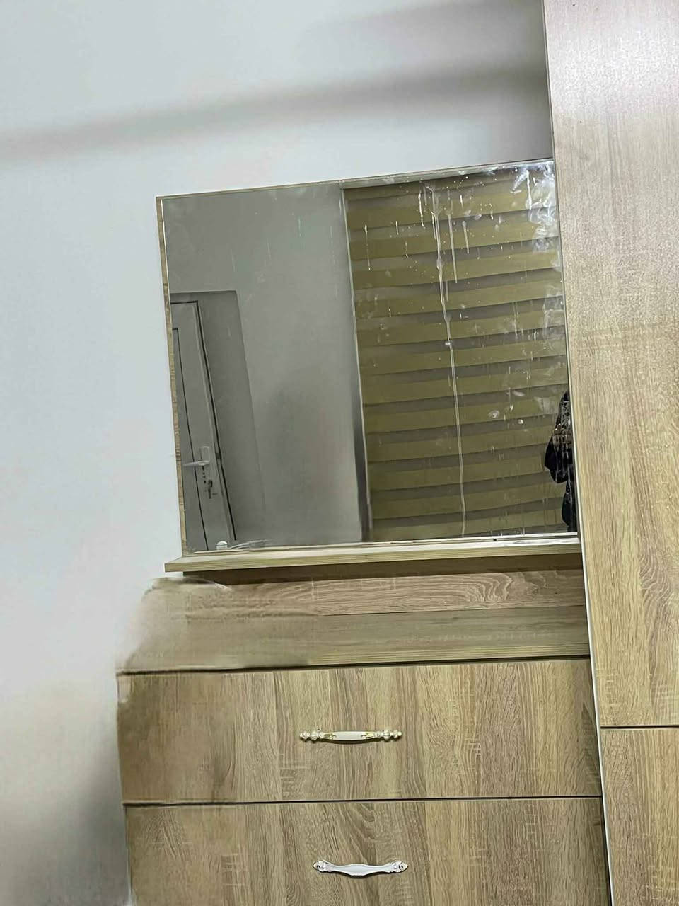 سیسەم کۆمادی مێزی توالێت مەعرەز زۆر کەم بەکار هاتوە ژ .0770 961 5949 بغداد, العراق
