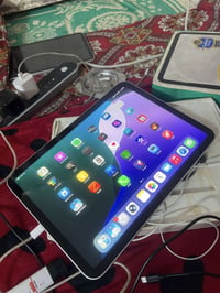 آيباد برو 11 • ١٢٨ • بطارية ٩٤