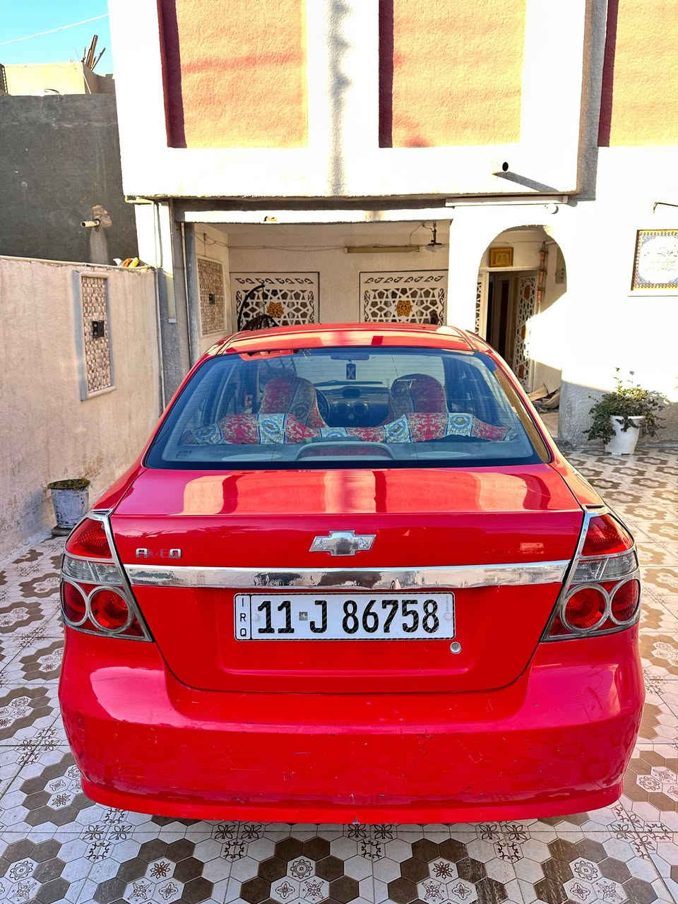 يا الله 
افيو خليجي موديل 2007 كير اوتوماتيك 
سياره جديده مال جناي ماشيه 200
بيها مكانات صبغ قليله جداً 
كير جديد 
مكينه جديده
حداديه خلفي امامي جديده
تخم تاير جديد 
سياره جديده ع وضع الشركه 
رقم بغداد انكليزي 
مكاني حله المركز حي الجامعه 
السعر 58
للاستفسار 
***********ابو امير
