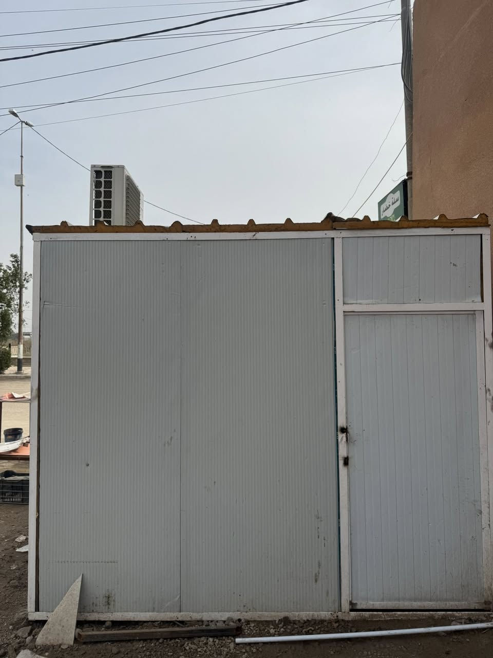 سلام عليكم كرفان جديد للبيع بدون السبلت حجم الكرفان ٣ متر الاتصال او الاتصال على الرقم *********** العنوان القرنه الكورنيش
