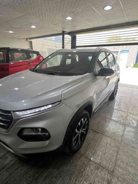 السلام عليكم شوفر جروف
موديل 2023
فول موصفات 
بريم بنور رامام 
حساس تحكم ستيرن 
بصمه كامره بيه موصفات 
بيه موصفات هواي 
***********
