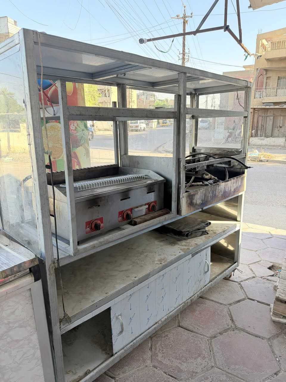 غراض مطعم للبيع
العنوان البلديات 
***********
