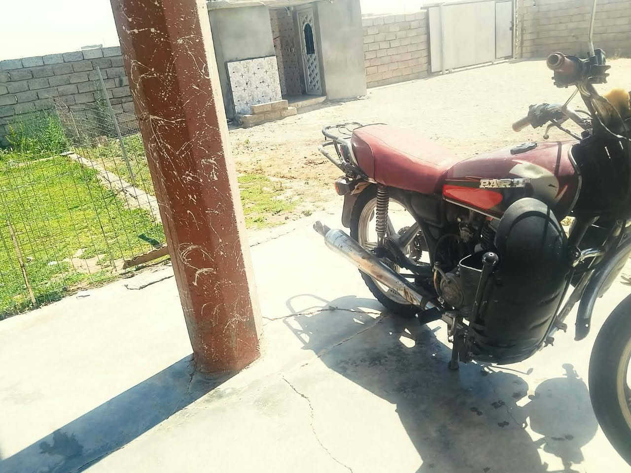 السلام عليكم ورحمه الله وبركاته موطور للبيع السعر 230 وبي مجال الطيبين الاستفسار عل رقم ***********
