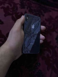 ايفون X ذاكرة 256 بطارية 93  🔵السعر 100  الاشياء المبدلة بي شاشة وبطار...