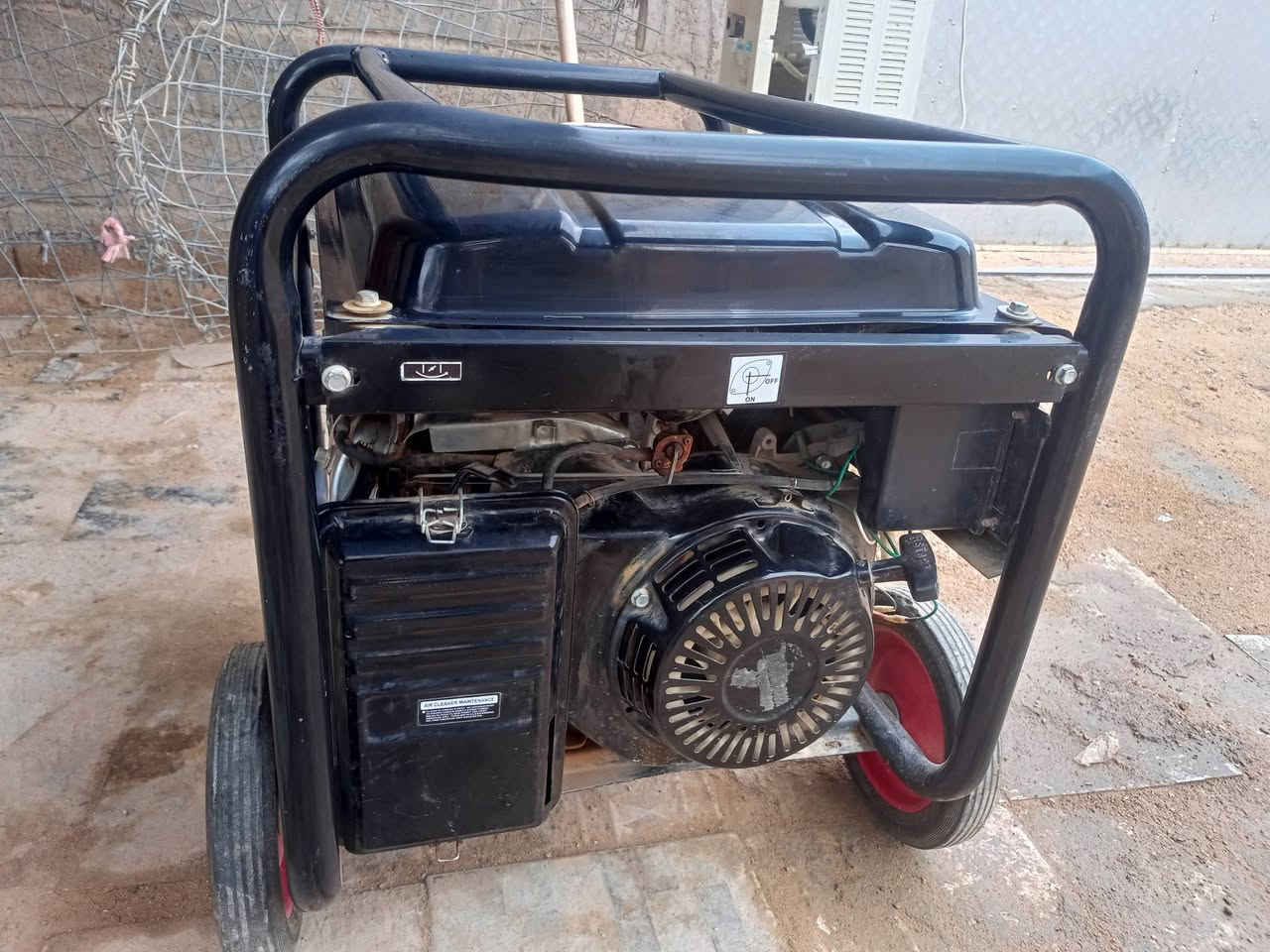 للبيع مولد 5 ونص مستخدم شي قليل
يشتغل سلف مولد حيل نظيف السعر 600
للتواصل *********** الخاص مفتوح
