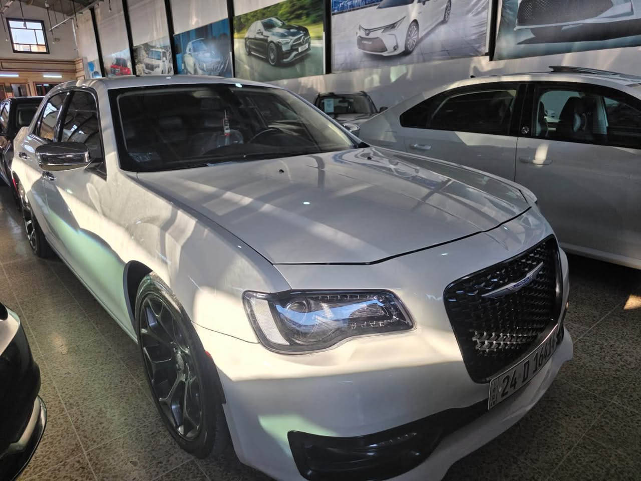 السلام عليكم
اوباما 300C محدث بجم S موديل 2017  وارد امريكي داخله كلين بدون لغد وشاصي بيها قطعه وحده تبديل باب الصدر ومكانات بارد خفيفه كلش 

السياره هزة جديدة ورقم دهوك السياره مكانها اربيل مواصفات فول لمتدد

***********
