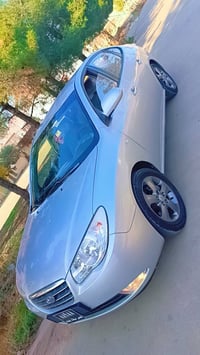 إلانترا • ٢٠٠٨ • مقاعد جلد