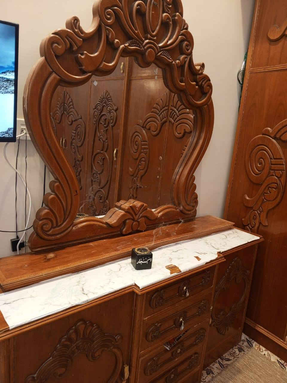 اخشاب صاج فقط البصور
مكاني القبله
سعر 200000 الف
وبيها مجال
رقمي ***********
