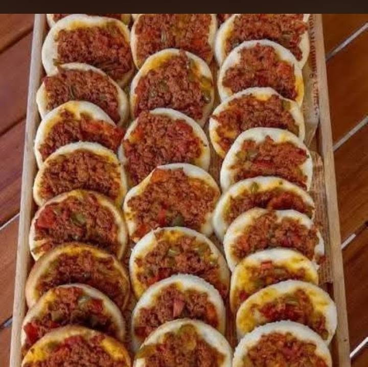 متوفر كبه ودولمه  وبورك وكليجه ولحم بعجين ليريد يدخل خاص متوفر توصيل داخل بسمايه


**إذا كنت صاحب هذا الإعلان وتريد حذفه لأي سبب، رجاءا أرسل رسالة إلى الدعم الفني**
