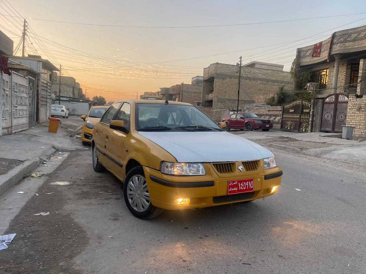 السلام عليكم سمند 2011 ناطقه السياره بلاديه  جديد بمعنه الكلمه تخم تاير كهربائيات كله شغاله تبريد وتتفئه كير مكفول مكينه ببيه بديه خيط تبخير صدر نص عمر السياره جاهزه وكبل للشغل مصفره هيه وغرامات عليه فقط 50 غرامه  راعيه ماندله اتكفل سرقه وعشاير راعيه بلبلديات بلضباط بس ماوصله السياره احله من الصوره السعر 17 وبيه مجال  عنواني بغداد الشعب ***********
