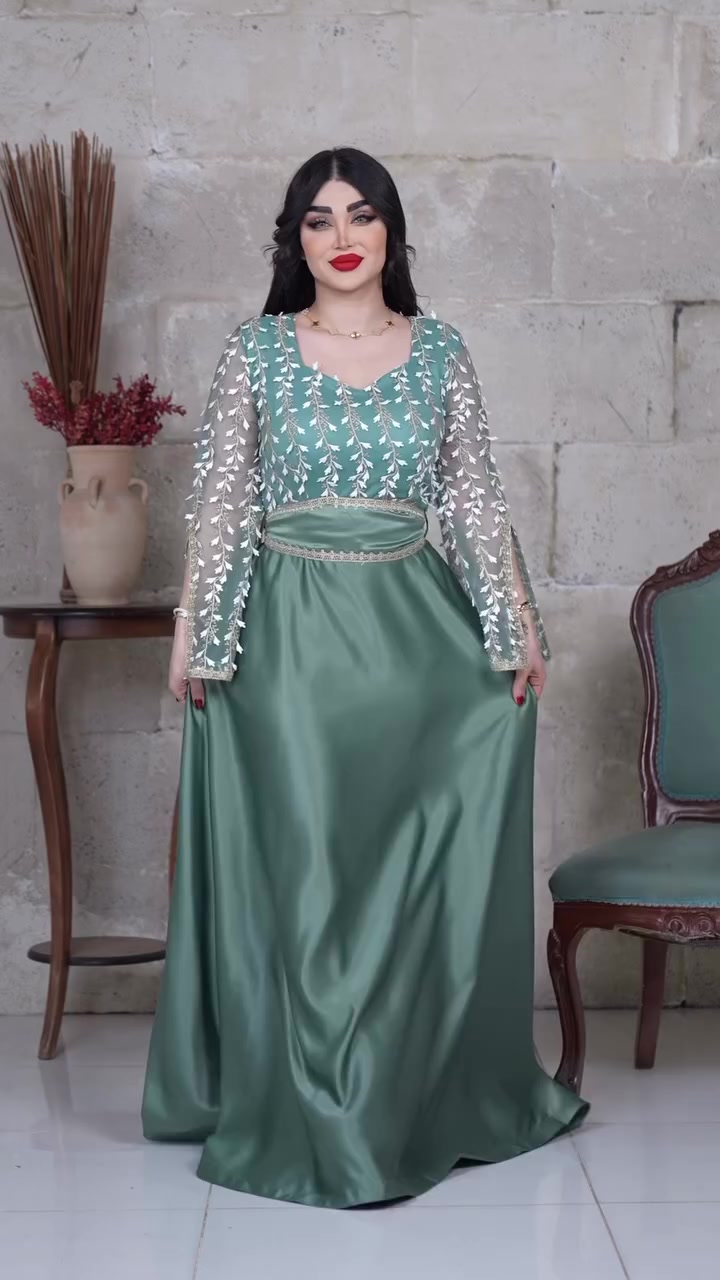 متوفر فساتين جملة ومفرد او مندوبين يحبون يشتغلون  الاستفسار ***********
