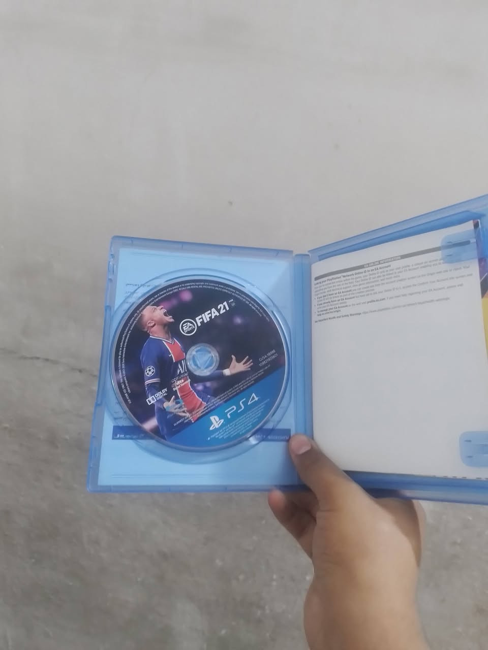 أقراص بلي 4 
فيفا 21 عربي السعر20
مافيا 15
سنايبر 10
فيفا 25 السعر 45


**إذا كنت صاحب هذا الإعلان وتريد حذفه لأي سبب، رجاءا أرسل رسالة إلى الدعم الفني**