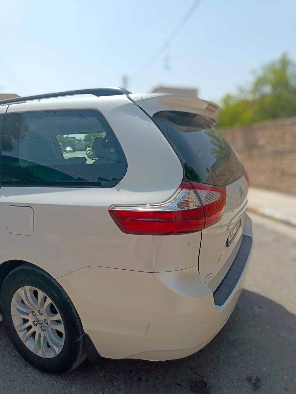 السلام عليكم
سينا 2017 فول مواصفات
بوب بصمه وكهرباء
جنطه كهربائي
سلايت روف
حادثه قطعتي جاملغ امامي يمنه وباب سلايت يمنه صبغ
سياره ماشيه 222  M
تحويل ثاني يوم سنويتهه لل ٢٠٢٩
السعر،، 195$ وبيهه مجال

***********
