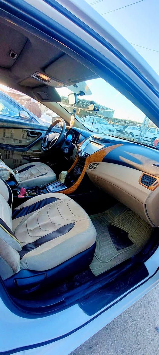 النترا موديل  2014مكفوله كفاله عامه محرك ١٨٠٠ فول مواصفات رقم نجف السعر ١٢٥ مكان النجف ***********
