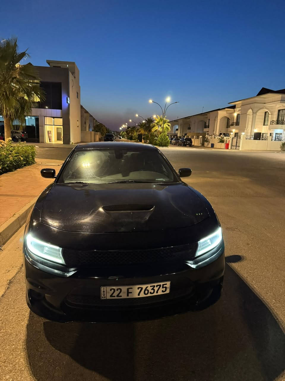جارجر 2020 GT 

لون أسود لمعة ملكي 
بدون فتحة سقف
محرك 3.6L V6 قوي واقتصادي

حادث السياره مرفق مع الصور 
جاملغ امامي بدون ايرباك الايرباكات كلها بشرط
وصار بيهه تعديل PDR شويه بالباب الخلفي والجاملغ ع كد شبر

مكان سياره اربيل تحويل حاضر  للاستفسار واتس اب او اتصال 
+964 782 481 2854
