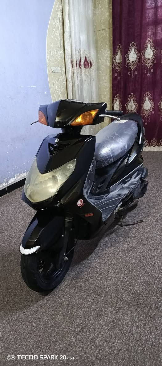 الله يساعدهم سكنس فححلل ياباني
دراجه كفالة عامة أي نقص مابيها مكينة تحط اذانك بيها وماتسمع بجيس دراجه شغل وطلع وين مايعجبك كلشي شغال بيها دهن كل 10 ايام يتبدل ابو 15 بازين كله محسن حط الها تخم تاير جديد تايون قفل صندوق قفل ستيرن حت طسة ما بيها بريك خلفي امامي شغال سعرها 750 مستعجل على بيعتها أو مراوس بدراجة وفرق مو شكال بكاني بغداد رجاعن الموشراي لايتعبني متواجد على الفيس رقمي ***********
