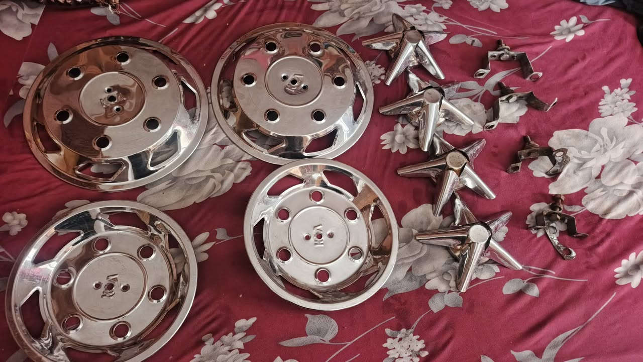 كبات اصليه هنة وشاخات للبيع خاص او اتصل ***********
