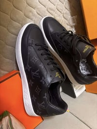 لويس فيتون • ٤٣ • مع قسيمة