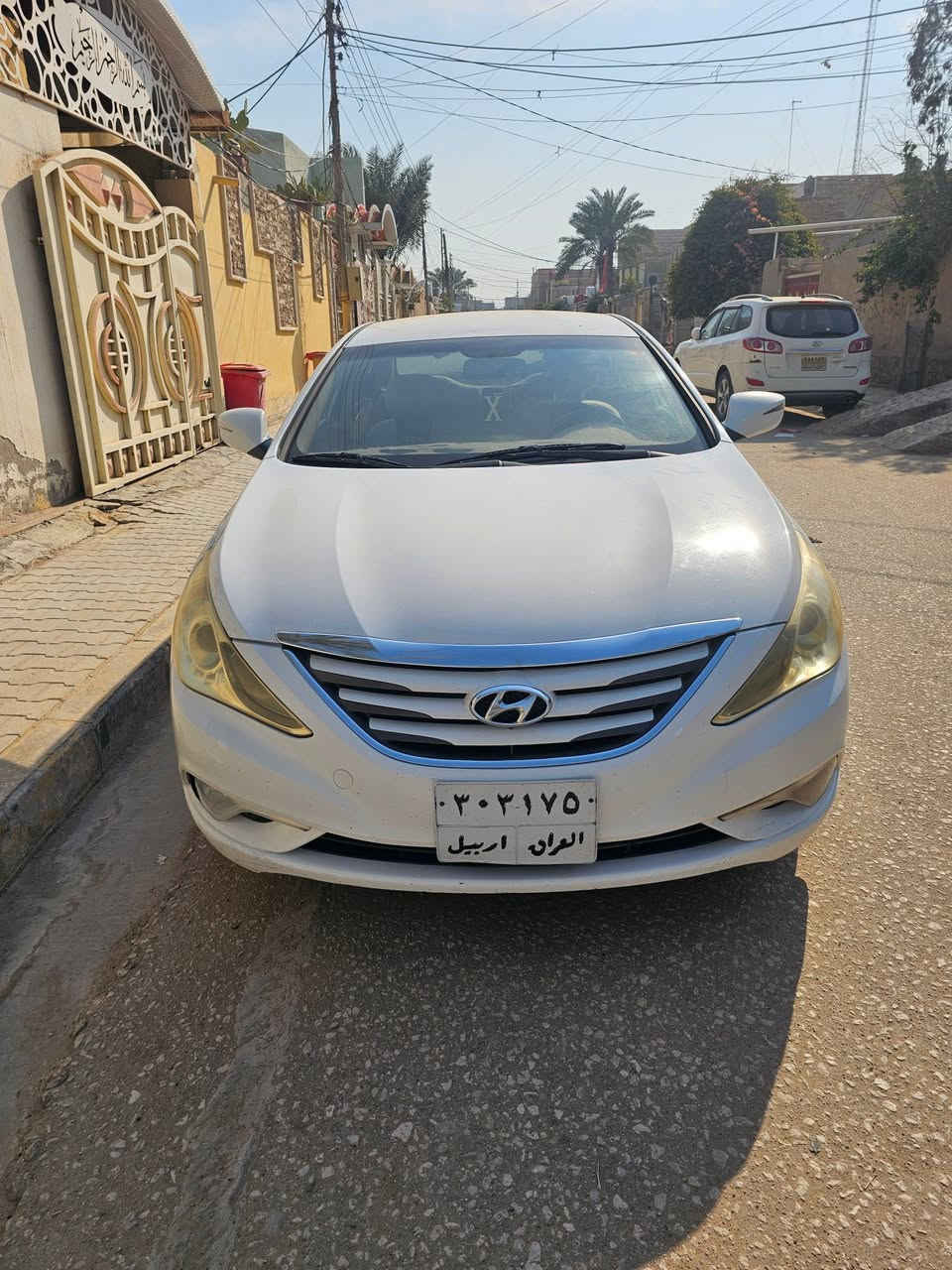 السلام عليكم 
سوناتا 2013 خليجي 
مكفولة من الصبغ والتبديل بيه شكم شخط بسيطات 
محرك 2400 دوش /مفتوح 
مكان السيارة الديوانية/قضاء الشامية 
السعر 125
***********
