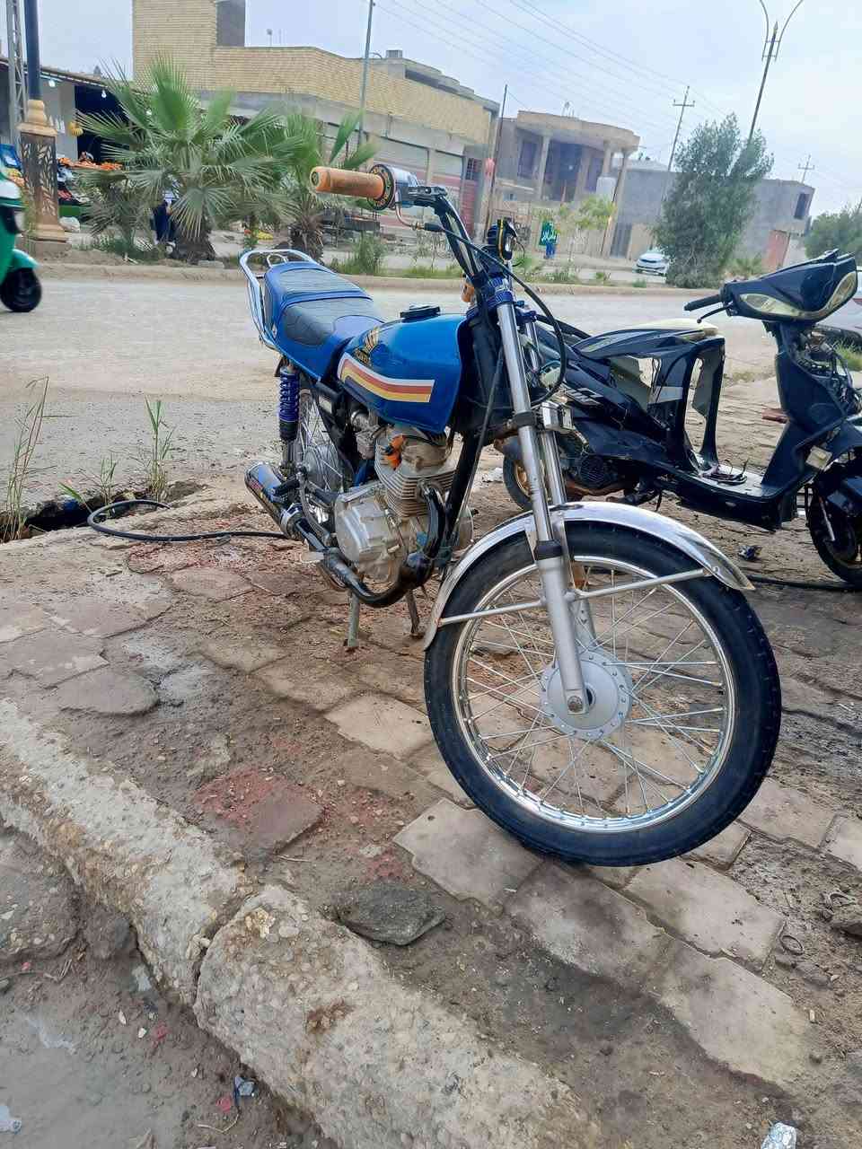 دراجه اوراق اصولي سعرها600
بيها مجال قليل ابخدمت الشراي مكاني غراف تعمير جديد
***********
