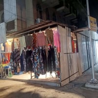 صالون كوين • قص شعر • حجامة نساء