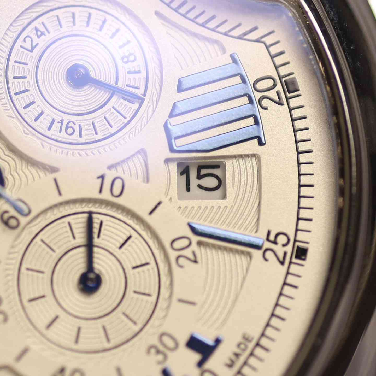 Zain_Watch
ساعة رجالية ماركة CARTIER

المواصفات 
.اللون ابيض حليبي
.ساعة توقف
.زجاج مقاوم للخدش
.السير جلد طبيعي باللون الجوزي 
.تاريخ يومي
.جميع السناتر شغالة
.ضهر ستيل براغي
.قبل كبس
.ضمان مدة سنة
.تأتي مع علبة جلد

السعر (45.000)
يوجد توصيل لجميع محافظات العراق
(التوصيل من يوم الى ٣ايام)

للإستفسار:***********
او مراسلة الصفحة
♦️التصوير داخل الصفحة تصويرنا

#ساعات #رجالي #توصيل #f #اكسسوارات #العراق #m #a #ملابس #ماركة #tiktok #instagram #fashion #facebook #تجميل #أناقة #هدايا #هدايارجاليه #هدايامميزة #ضمان #hublot #followforfollowback #explorepage #ex #explore #share #like #instalike #save #money
