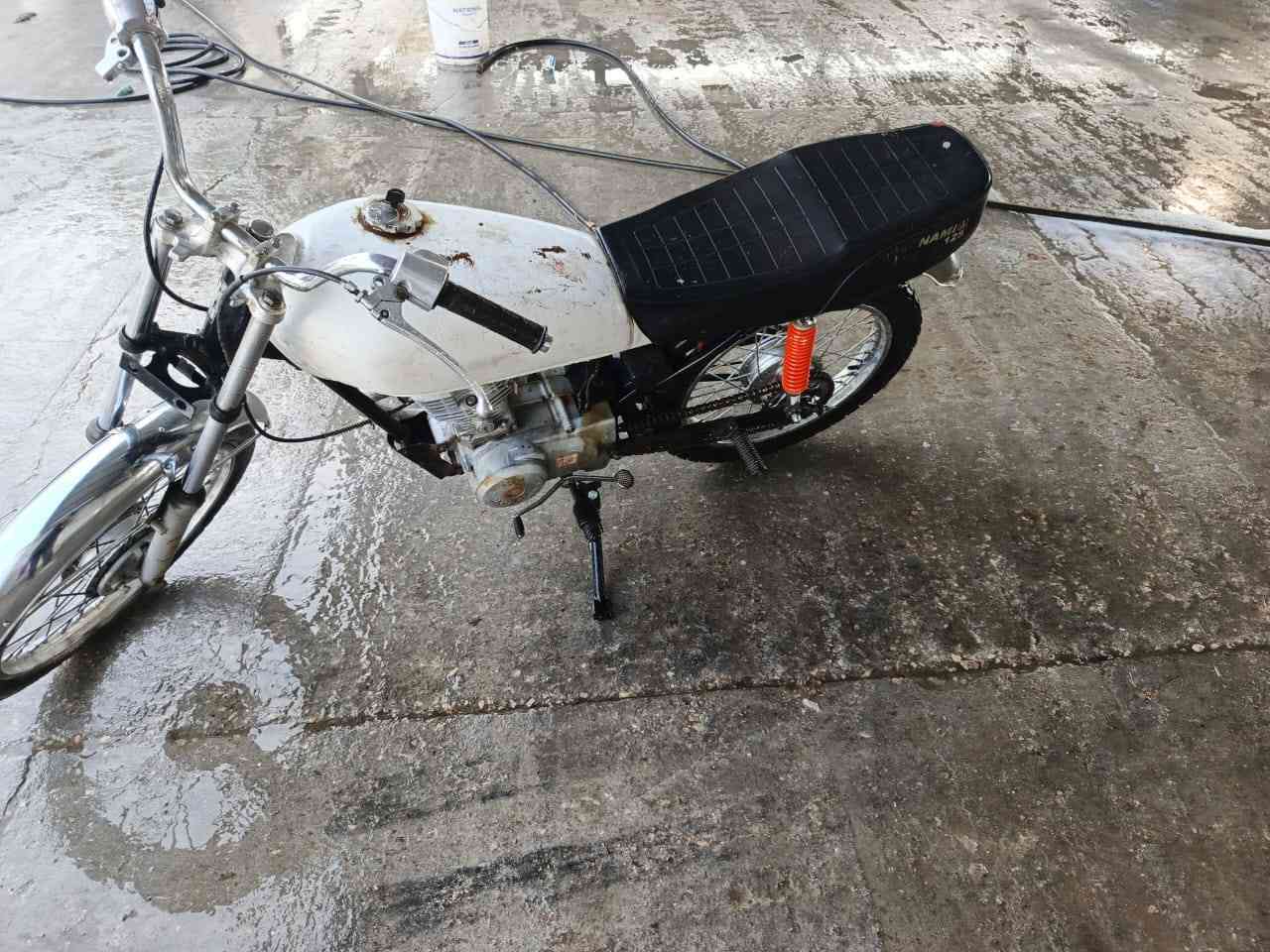 السلام عليكم اربعه كير كلك
مكفوله من سرقه والعشاير مكينه جديده 
لا تنقيص لا تبخير تايرات جدد وياله جدد 
كشن جديد السعر 225 وبيه مجال 
مكاني كربلاء حي العباس 
مايشتري لا يكسر بيه
***********
