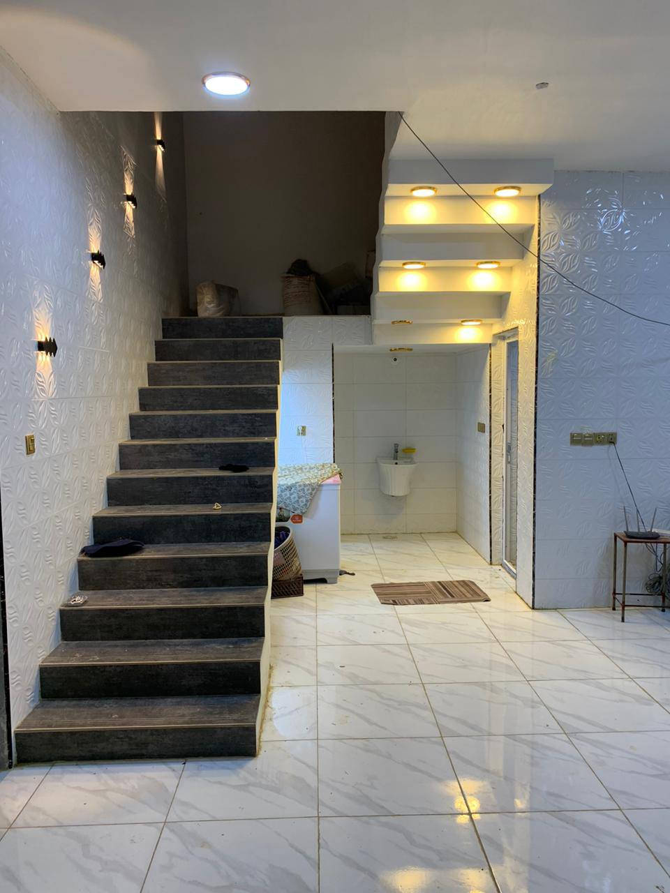 2دونم مع دار لحصوة طريق حلة بغداد قريب عل شارع لستفسار ***********
