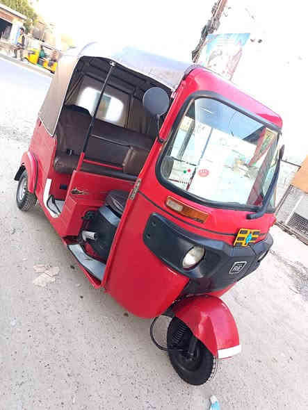 سلام عليكم تكتك ١٨ شهر ٧ مكنيه جديد لا تنقيص ولا تبخير لا ضربه ولا طاخه.  مابيه صبغ بس دوس ماتصرف عليه ربع تكتك  جاهز مابيه اي نقص المكان بغداد رشاد سعر 3600 بيه مجال الشراي يتصل ***********
