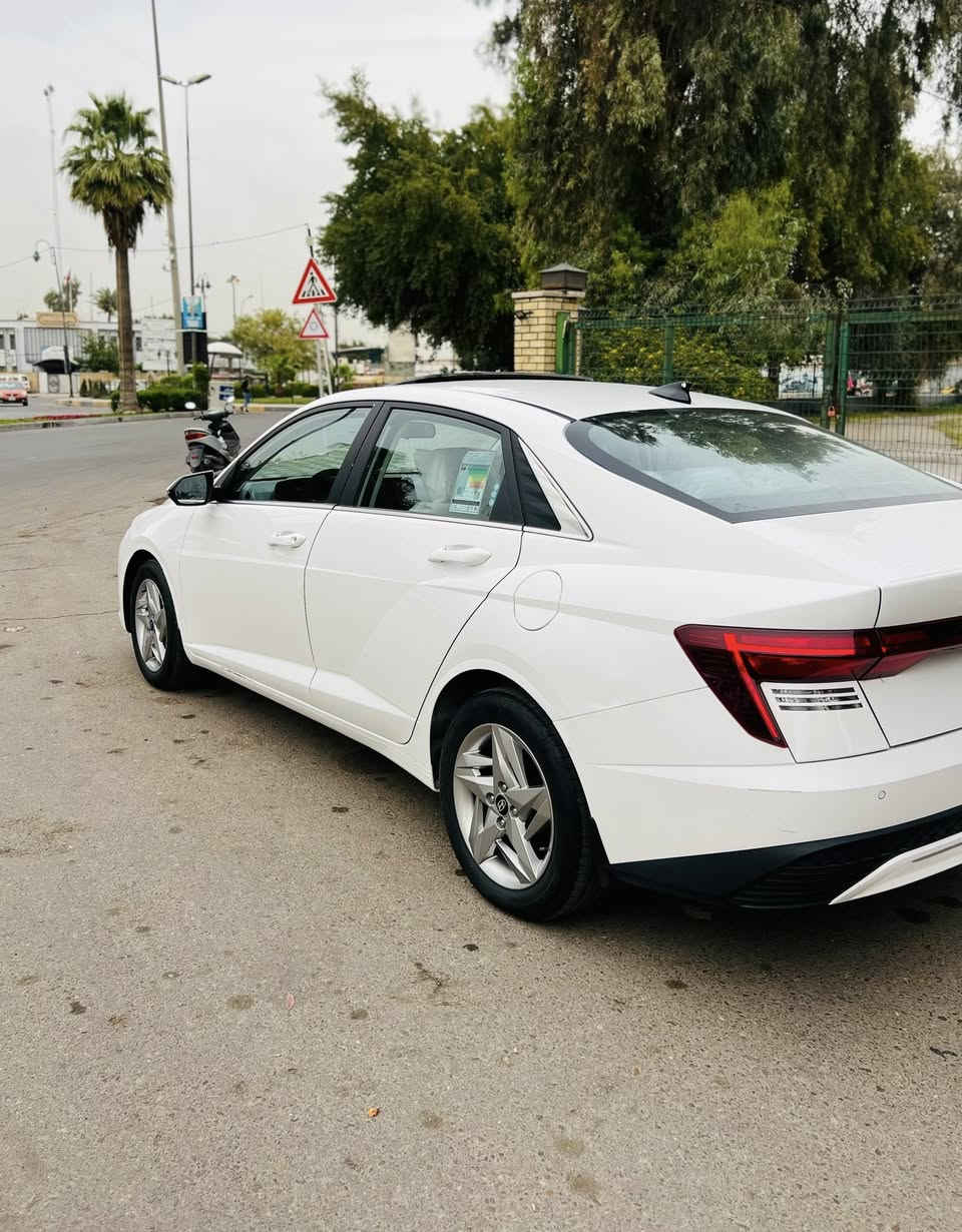 السلام عليكم 😎🔥 بيع فقط 
هونداي اكسنت 2024 خليجي 
رقم بغداد تحويل مباشر ب اسم المشتري 
عداد المسافه 17 الف 
المواصفات 🔰
فتحة سقف 
محرك 1.5 دوش 
تحكمات ستيرن 
شاشه متصله 
تبريد قطعتين 
داخل كريمي 
اشاير ب المري 
سويج شخاطه 
وبعد بيها مواصفات 

 📍 مكان السياره / بغداد الكاظميه 

📞 ***********

📞 ***********
