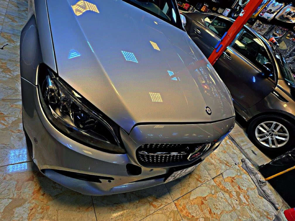 مارسيدس c300 الموديل 2018 محدث بجم امامي خلفي 21
داخل جلد اوف وايت 
بانوراما 
كشن كهرباء 
2 ويل 
ماشيه 114 الف كيلو قابل للزياده 
باقي المواصفات معروفه للمارسدس 
وارد امريكا 
بنيد مبدل نفس اللون والجاملغ الايسر بيه صبغ كد شبر
***********
