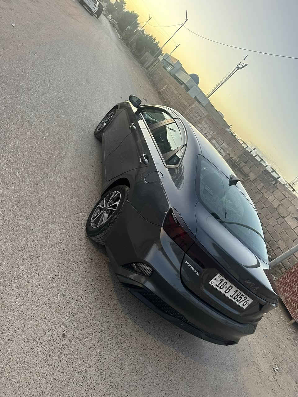 فورتي موديل 2023 لون رصاصي  وارد امريكي حاث جاملغ امامي فقط شرط السونار السياره كله ليبل واحد محرك 2000 سياره ماشيه 30 الف جديده بمعنى الكلمه لايت زنون محرك شرط ممفتوح بيه برغي كله السياره وضع شركة رقم بابل انكليزي بأسمي تحوسل مباشر السعر 127 مكان السياره حله نادر 

***********
