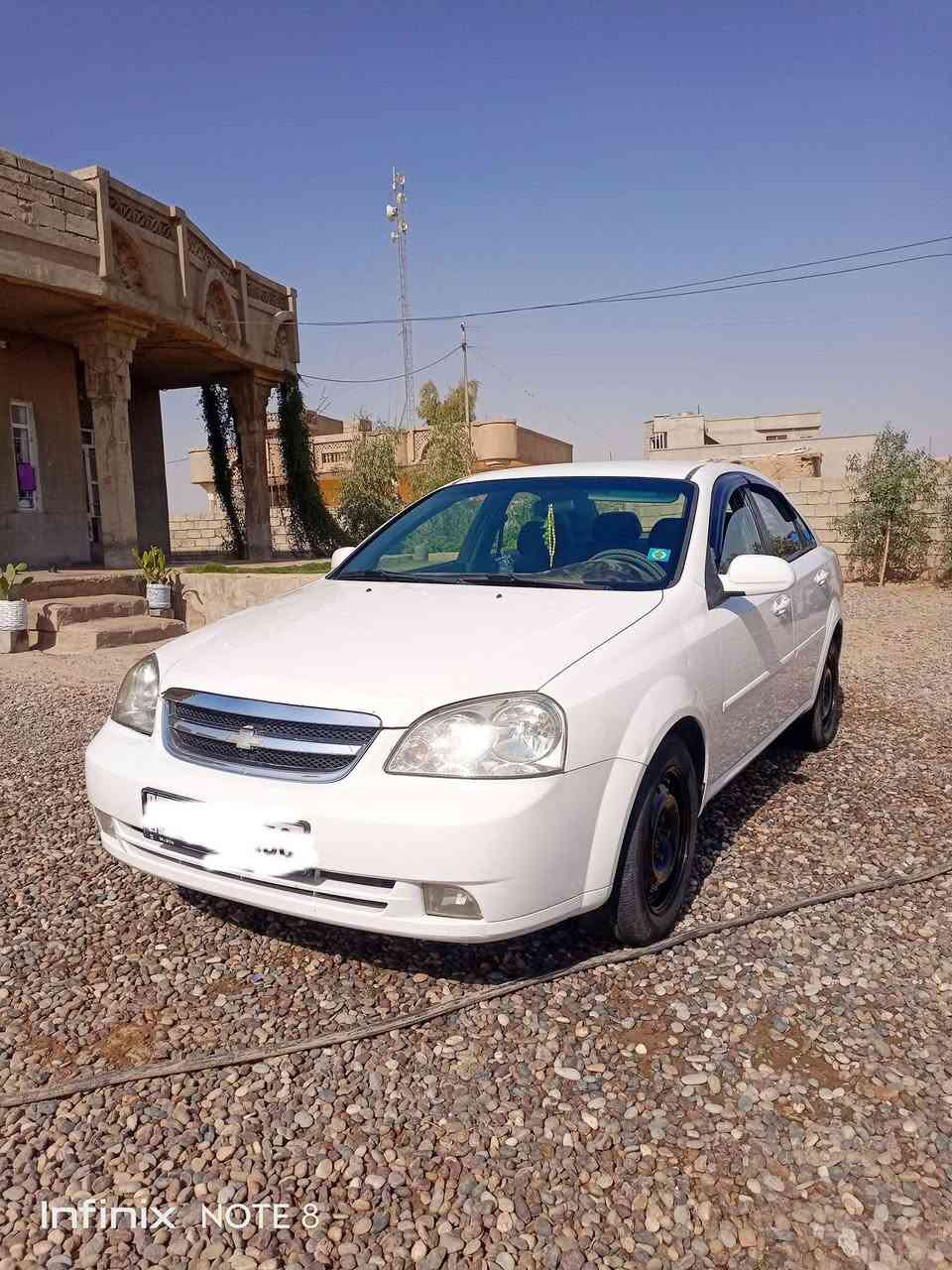 السلام عليكم....
وابتره موديل 12 كير اوتوماتيك
رقم صلاح الدين دولي شرط التحويل 
سياره بدون صبغ باقي التفاصيل على الرقم ***********
