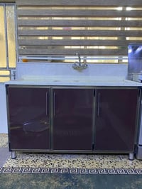 كاونتر +سنك  الالمنيوم  استخدام قليل مثل ماموضح طول الكاونتر٢متر والسن...