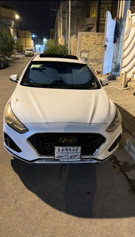 السلام عليكم
سوناتا 2018 فول عدا تبريد الكشنات 
سبورت لون ابيض
بيع فقط بدون مراوس
سياره جاهزه بدون اي نقص
صور الحادث علخاص وتدلل
رقم اربيل سنويه منتهيه 
ضررها ضربه بسيطه بلبنيد 
وصبغ بدايه القماره تجميليه 
وضربه شك الباب الايمن 

مواصفات السياره
محرك 2400 تنفس طبيعي GDI
فتحه
بصمه + ابواب
كشنات جلد + مخمل
كشنات هيتر
شاشه نظام كار بلي
كامرا دواره 
ستيرن حرف D
3 انظمه قياده
كشنات كهربائيه 
رادار جانبي نقطه عمياء
لد نهاري + بك لايت لد
عليها تخم تايرات جديد
ويل جبير بلادي

السعر 148 وبيها مجال للشراي 

 العنوان :- البصره / ياسين خريبط 
  ***********
